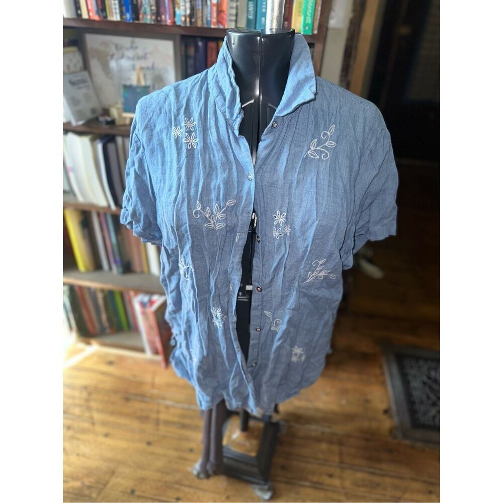 Josephine Chaus embroidered button down normcore XL denim shirt